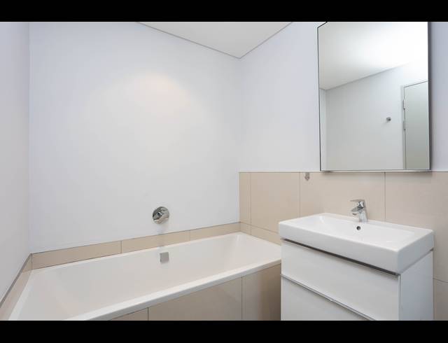 2 BEDROOM APARTMENT FOR SALE IN RONDEBOSCH